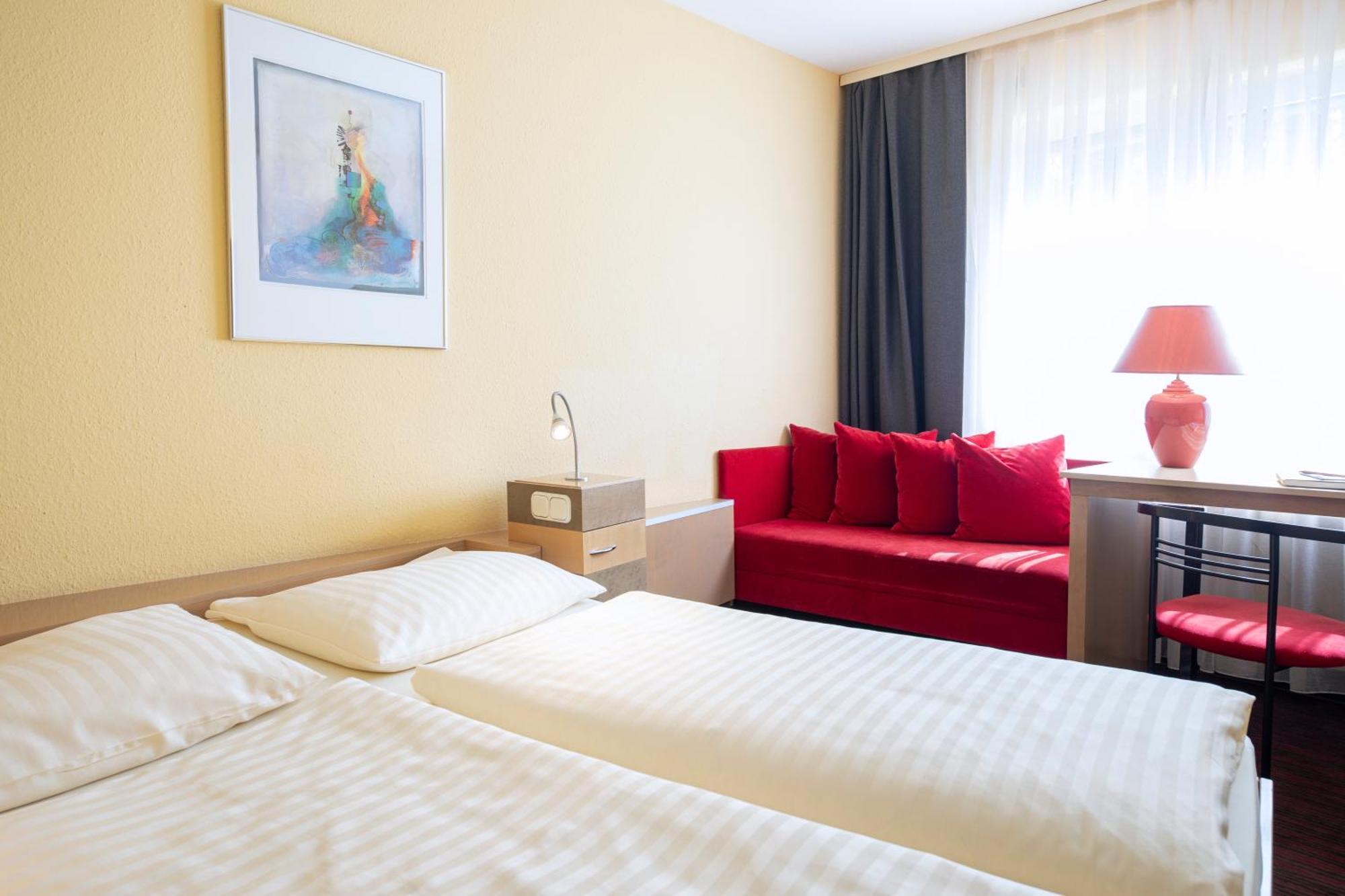 Hotel Achat Lueneburger Heide 4*